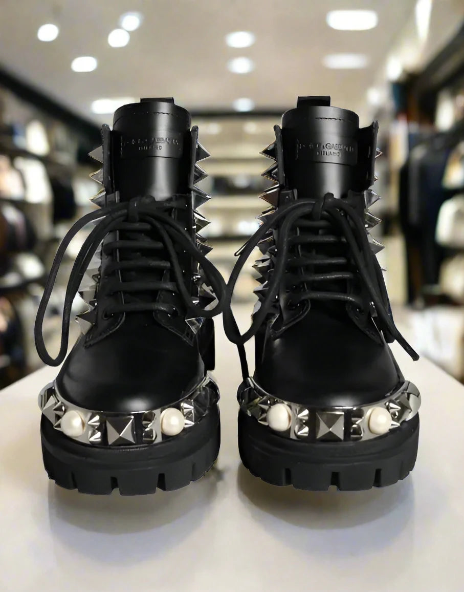 Chaussures de combat Dolce &amp; Gabbana en cuir noir ornées de clous