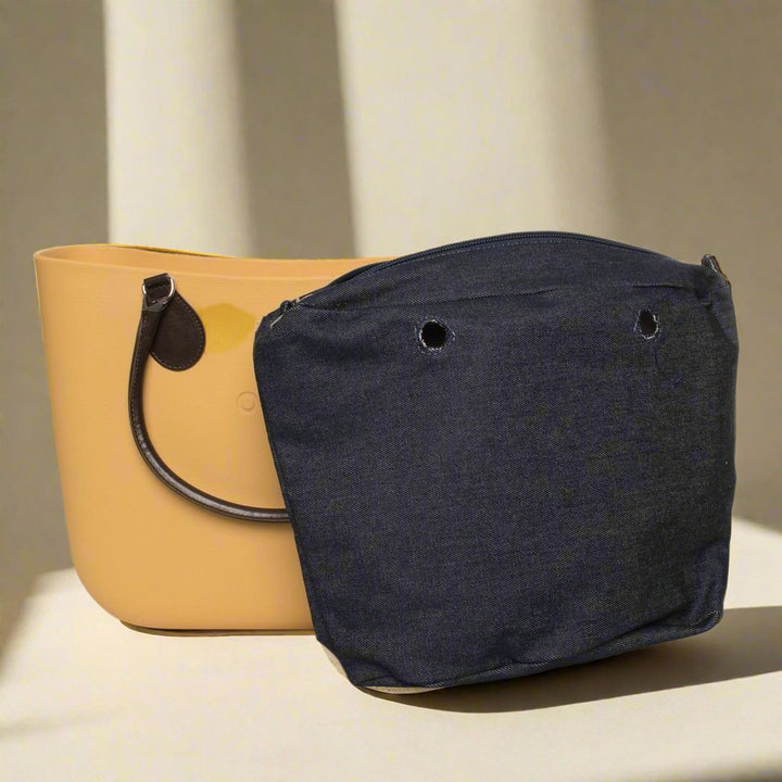 Bolso de mano para mujer O bag amarillo de poliuretano fabricado en ITALIA