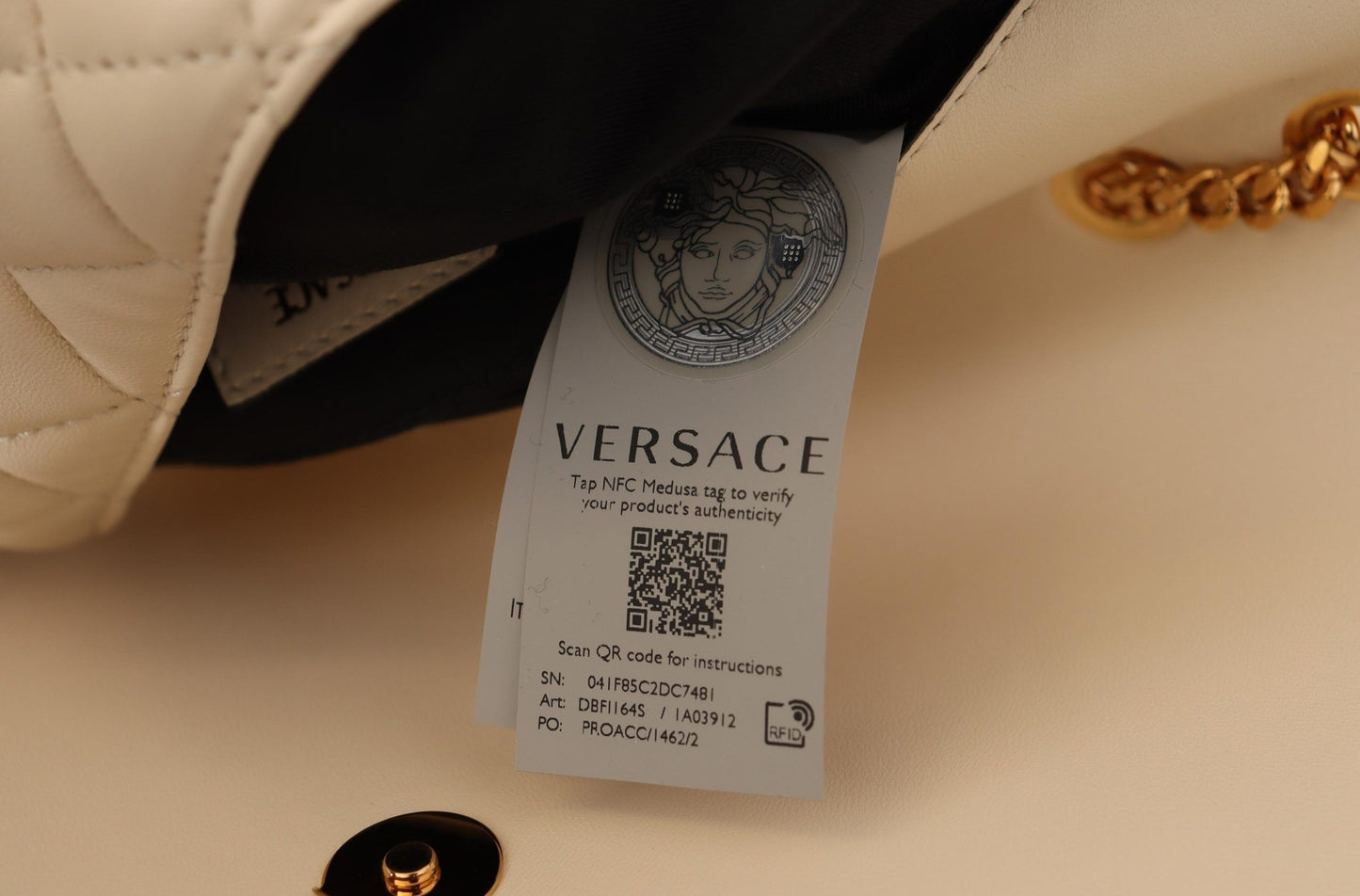 Sac à bandoulière en cuir nappa blanc matelassé à losanges VERSACE