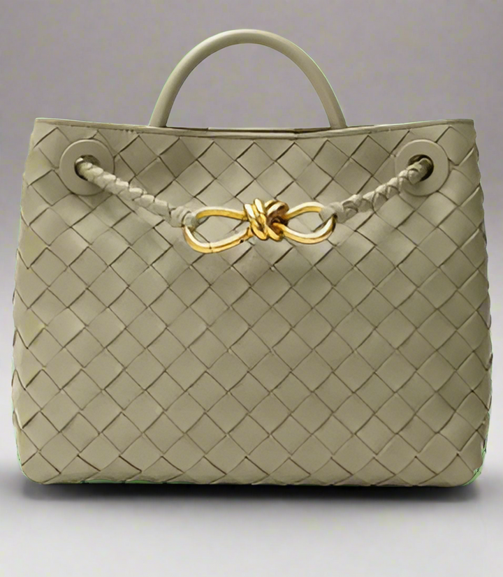 BOLSO DE MANO DE PIEL VERDE DE BOTTEGA VENETA