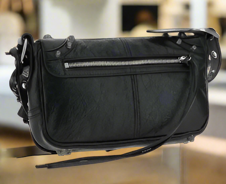 BALENCIAGA BLACK LEATHER LE CAGOLE SHOULDER BAG