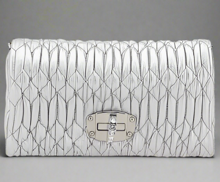 MIU MIU SILVER LEATHER MATELASSÉ SHOULDER BAG