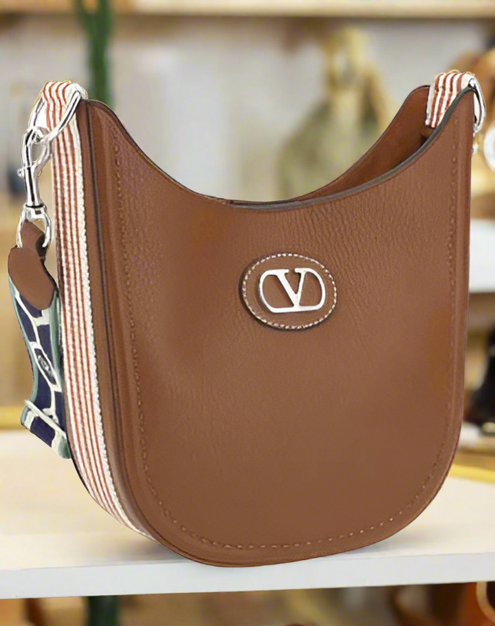 Valentino Garavani V-LOGO SHOULDER BAG