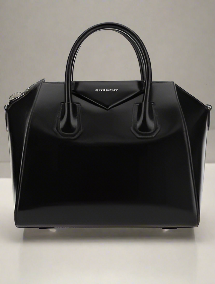 Givenchy women's black leather ANTIGONA HANDBAG