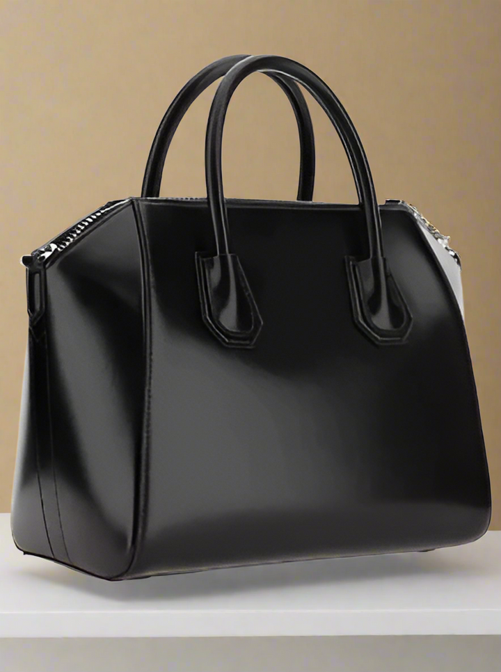 Givenchy women's black leather ANTIGONA HANDBAG