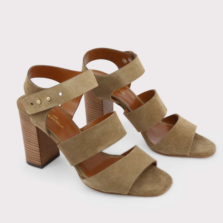 Sandalias hechas en Italia